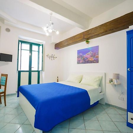 Ti Porto Al Centro Unforgettable Moments Lejlighed Salerno Eksteriør billede